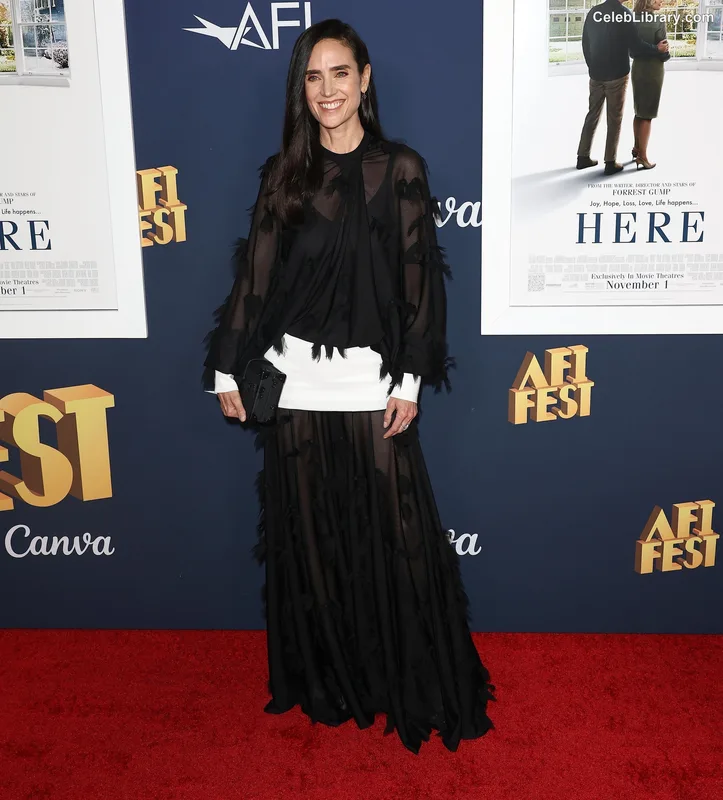 Jennifer Connelly photo 21 of 438