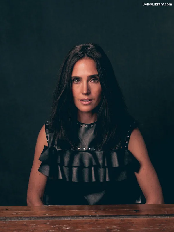 Jennifer Connelly photo 2 of 438
