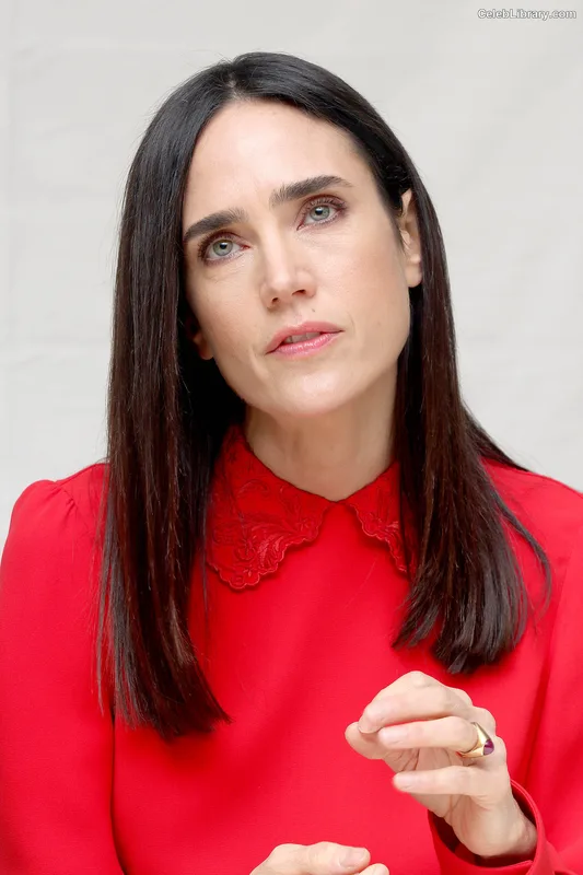 Jennifer Connelly photo 7 of 438