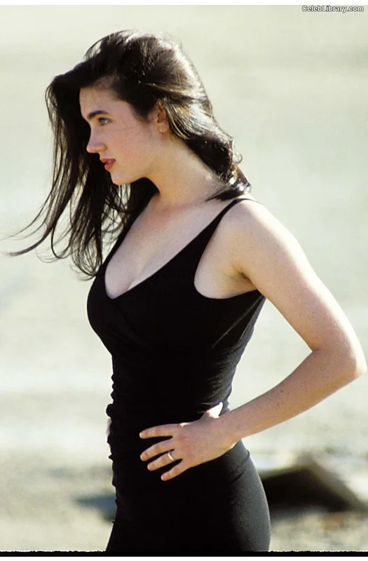 Jennifer Connelly photo 21 of 438