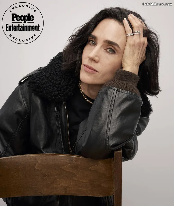Jennifer Connelly photo 17 of 438