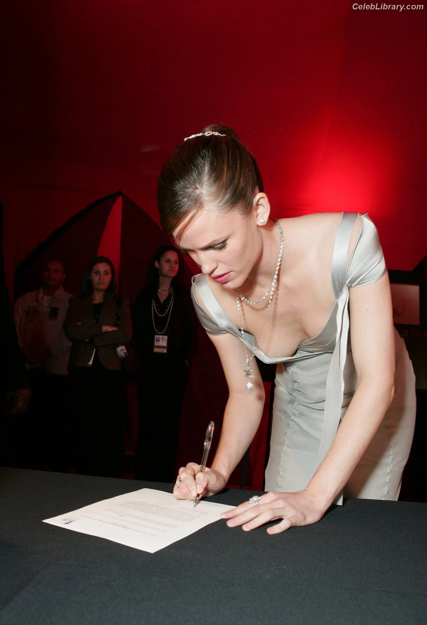 Jennifer Garner photo 19 of 101