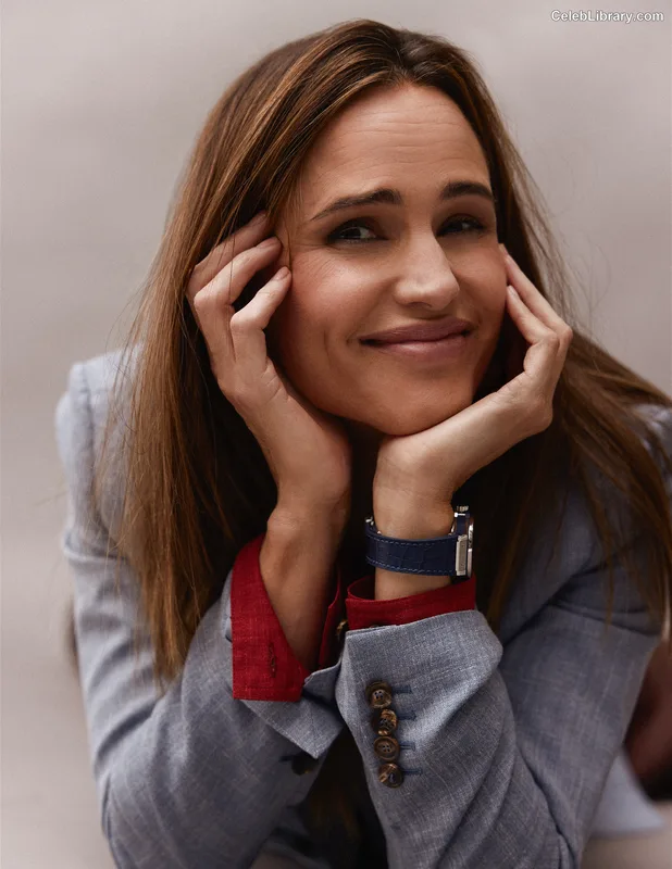 Jennifer Garner photo 1 of 100