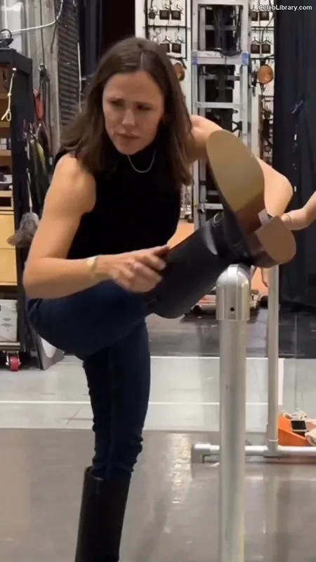 Jennifer Garner photo 16 of 100