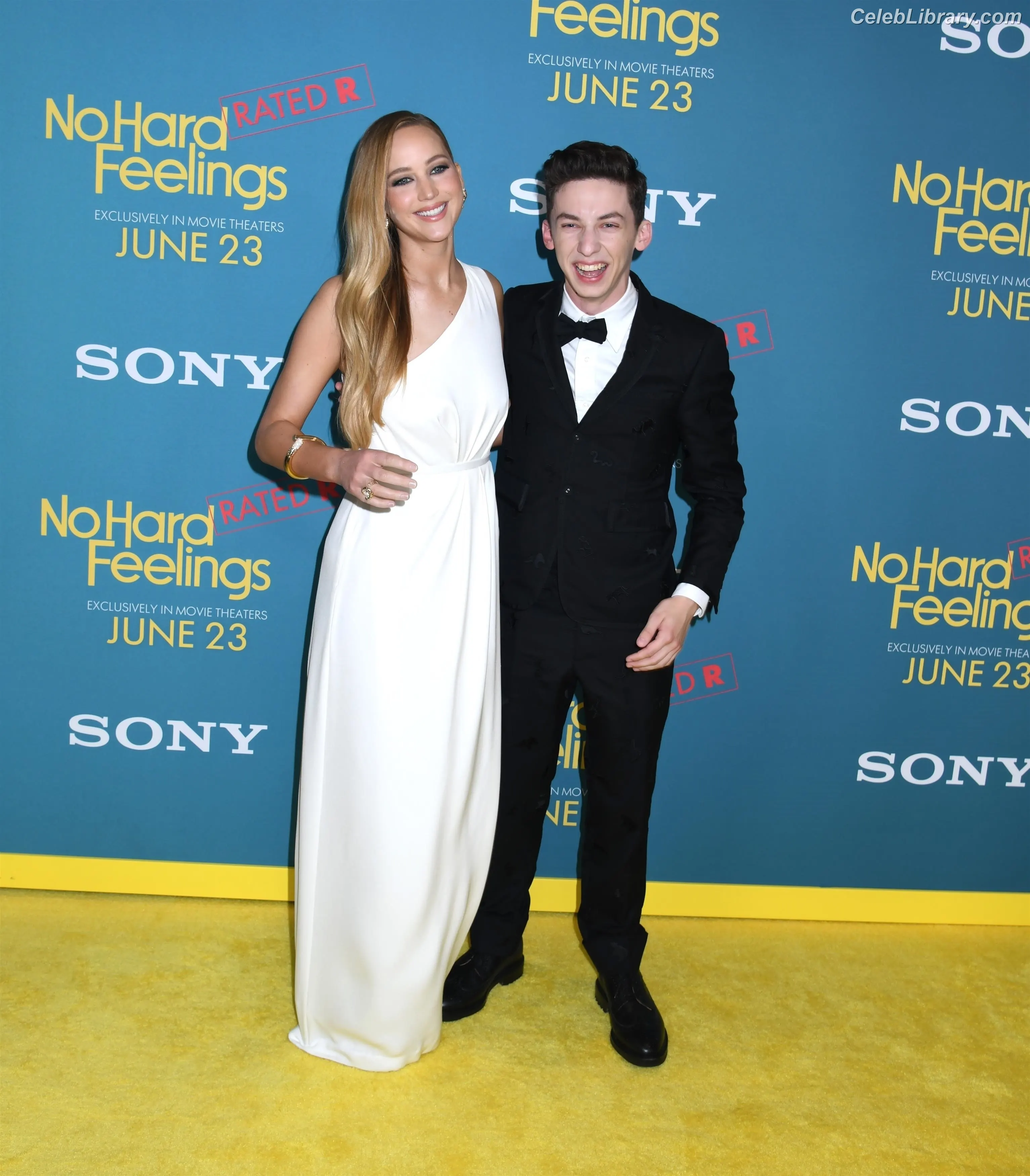 Jennifer Lawrence photo 10 of 1551