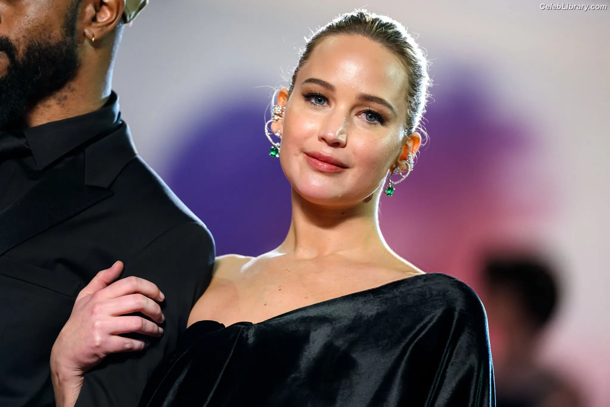 Jennifer Lawrence photo 11 of 1551