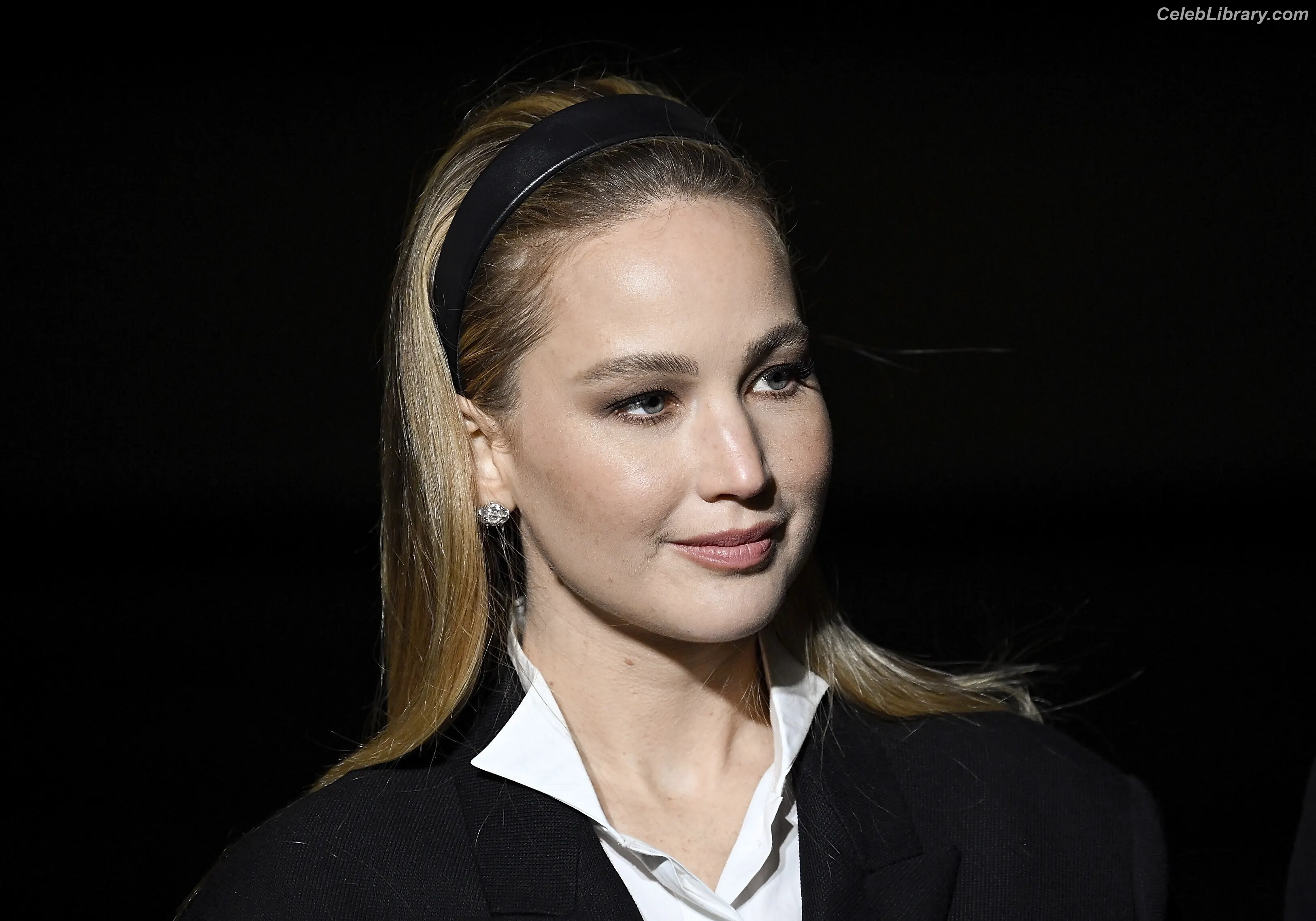 Jennifer Lawrence photo 20 of 1551