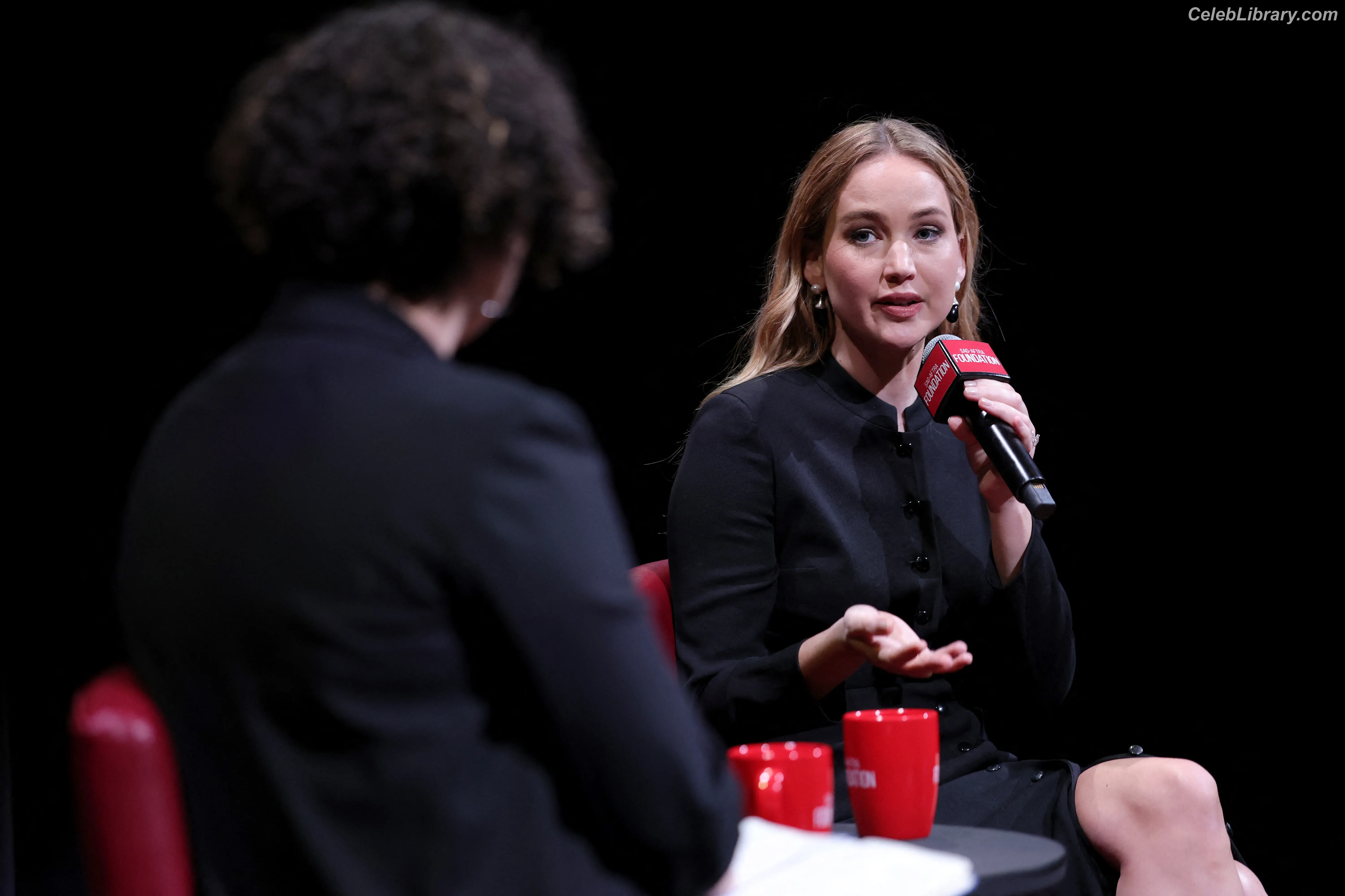 Jennifer Lawrence photo 5 of 1551