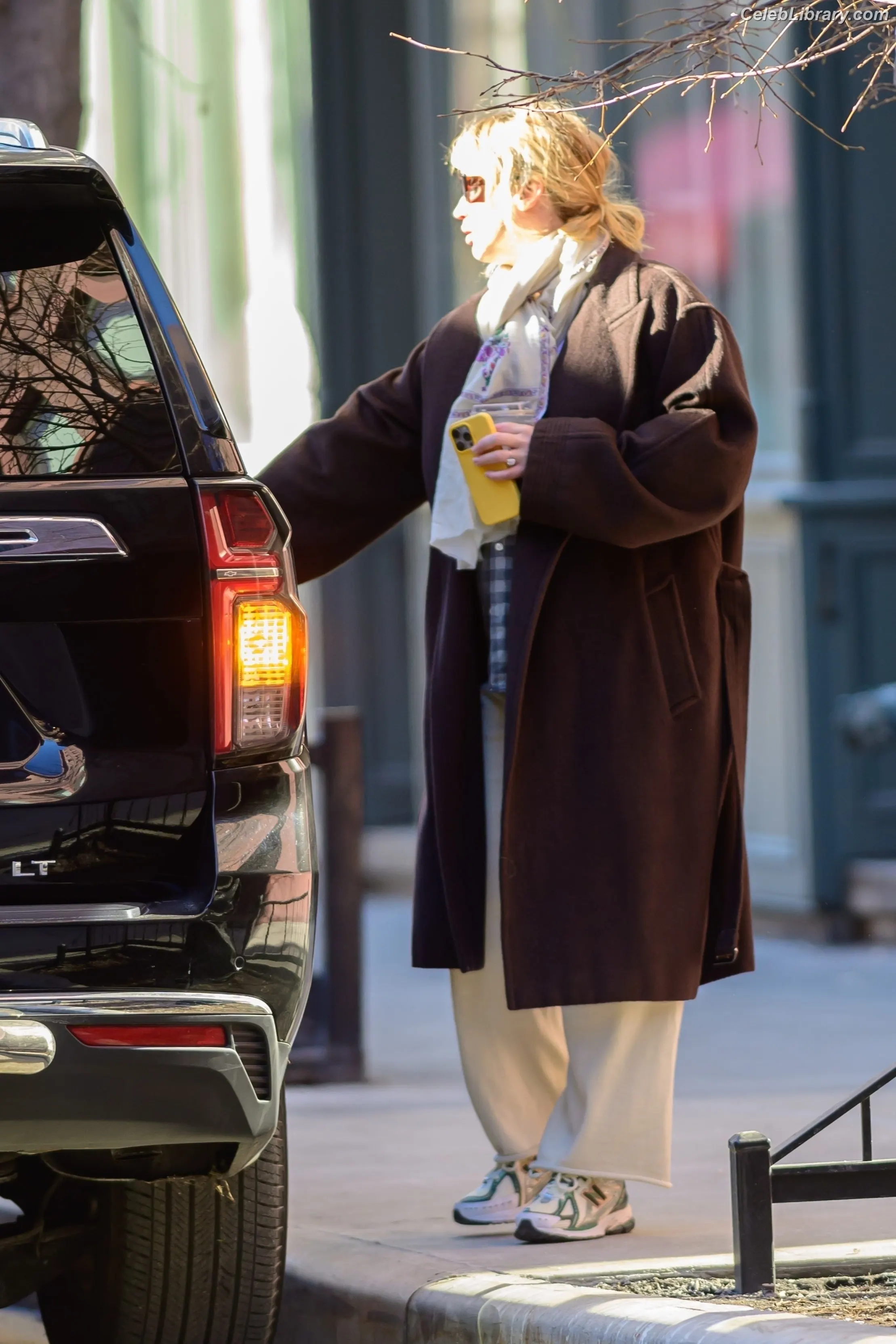 Jennifer Lawrence photo 16 of 1551
