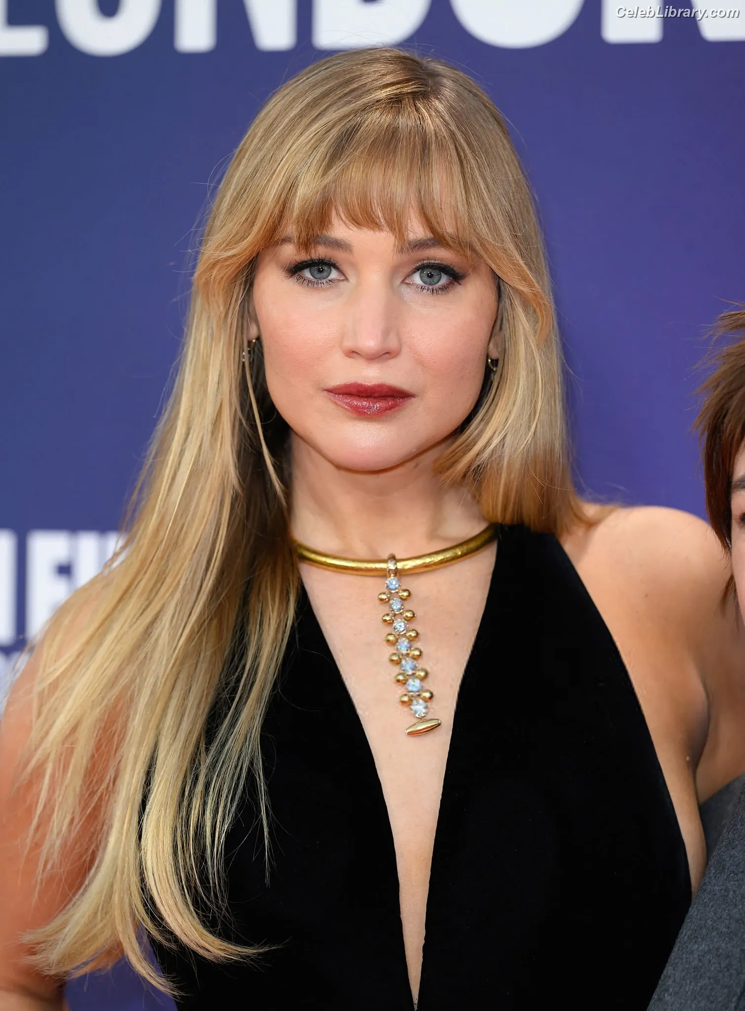 Jennifer Lawrence photo 21 of 1551