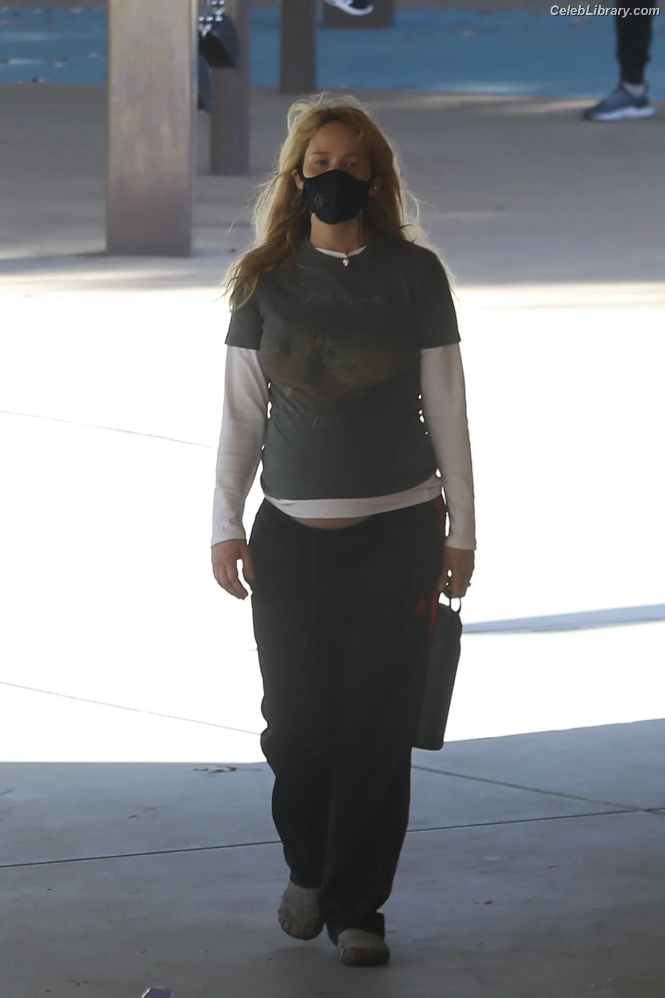 Jennifer Lawrence photo 1 of 1551