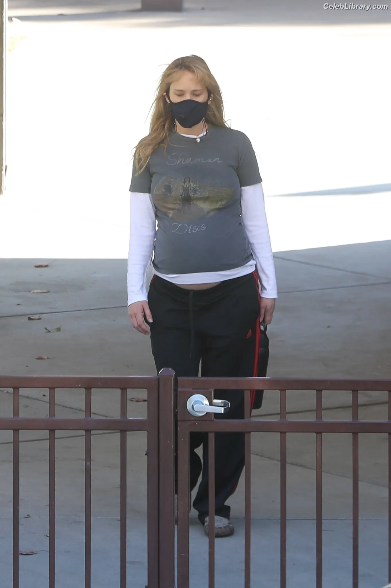 Jennifer Lawrence photo 12 of 1551
