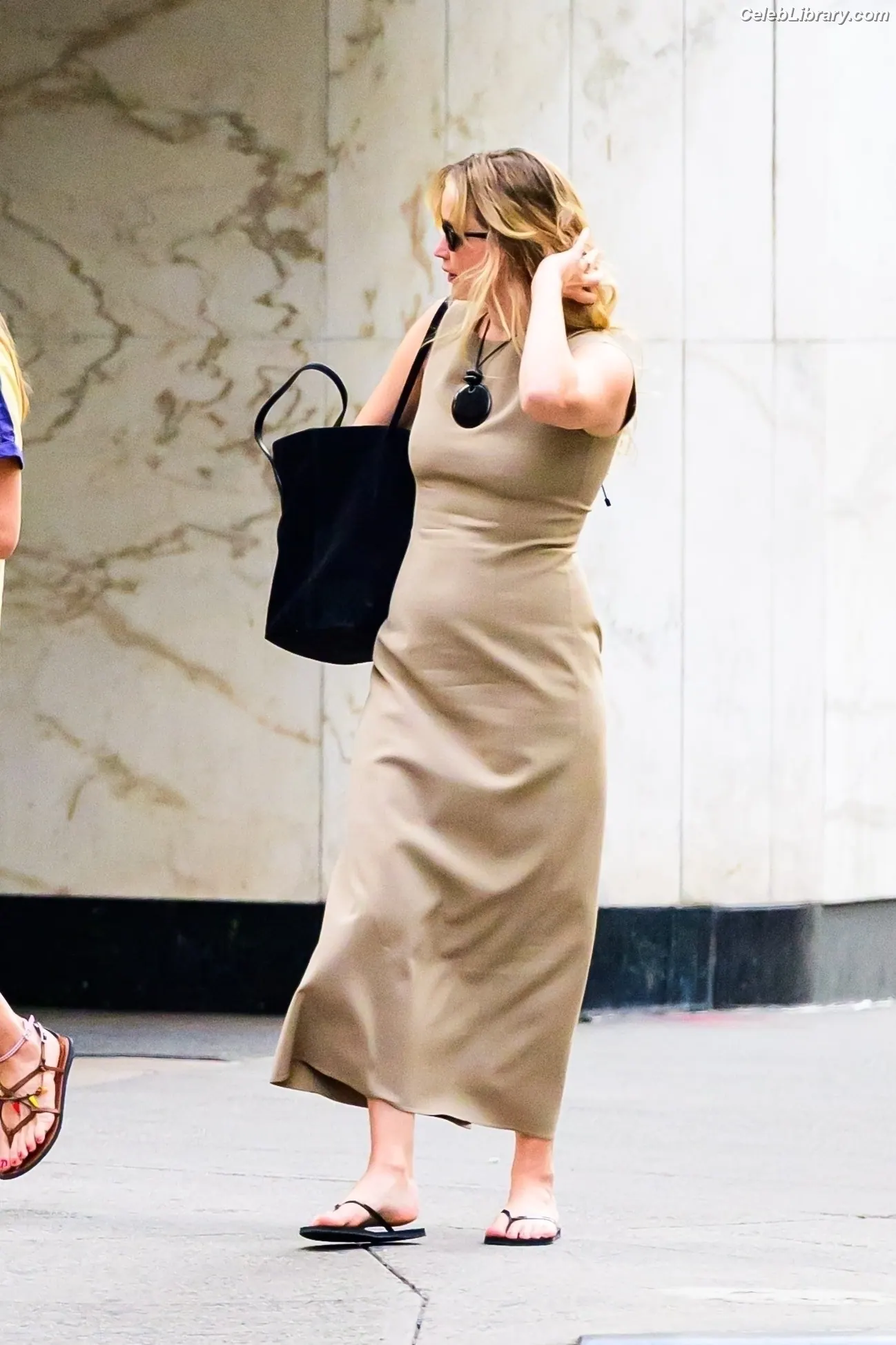 Jennifer Lawrence photo 3 of 1551