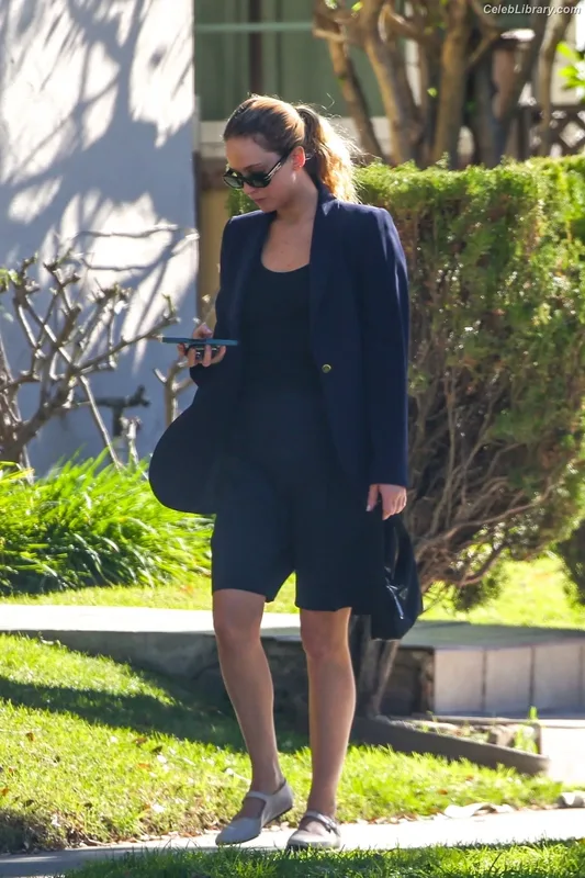 Jennifer Lawrence photo 12 of 1552