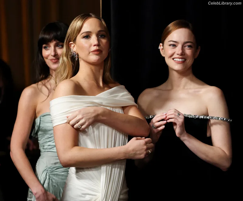 Jennifer Lawrence photo 9 of 1552