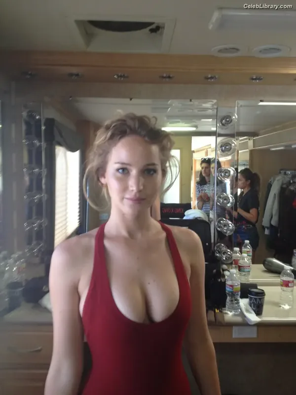 Jennifer Lawrence photo 7 of 1552