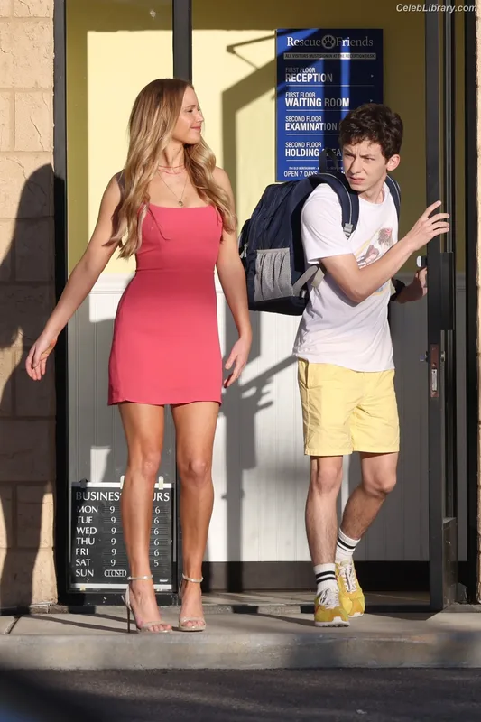 Jennifer Lawrence photo 19 of 1552