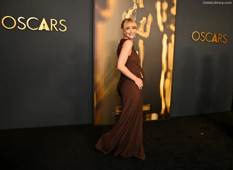 Jennifer Lawrence photo 20 of 1552
