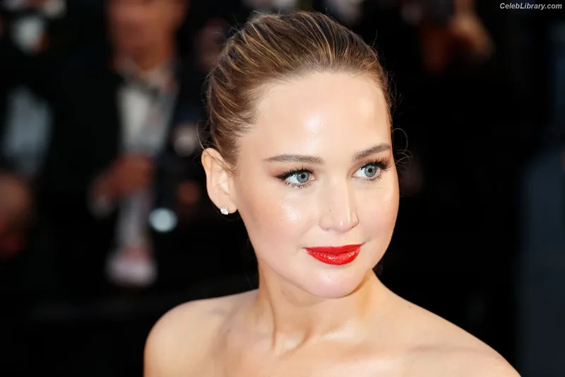Jennifer Lawrence photo 1 of 1552