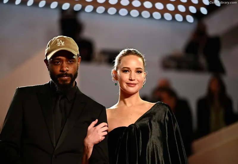 Jennifer Lawrence photo 15 of 1552
