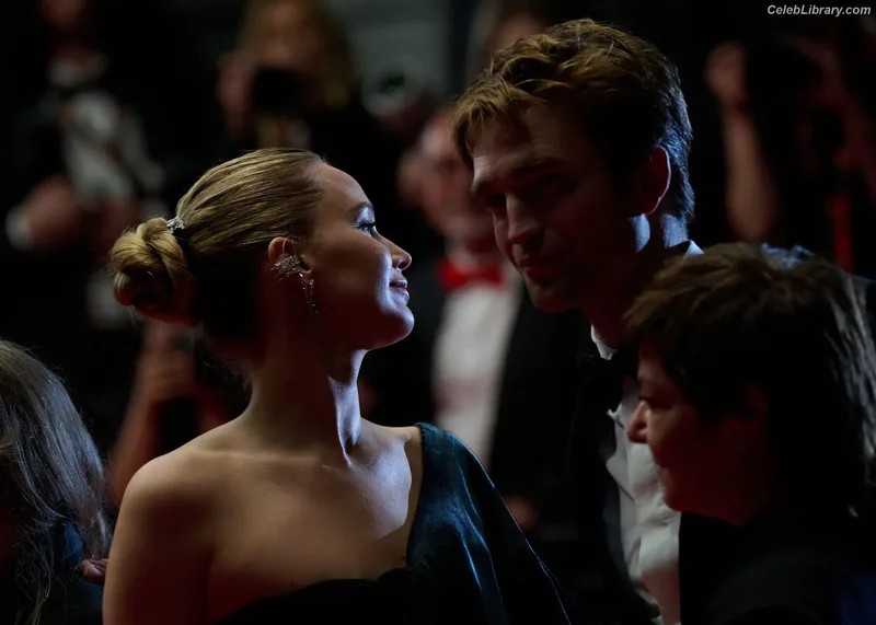 Jennifer Lawrence photo 17 of 1552