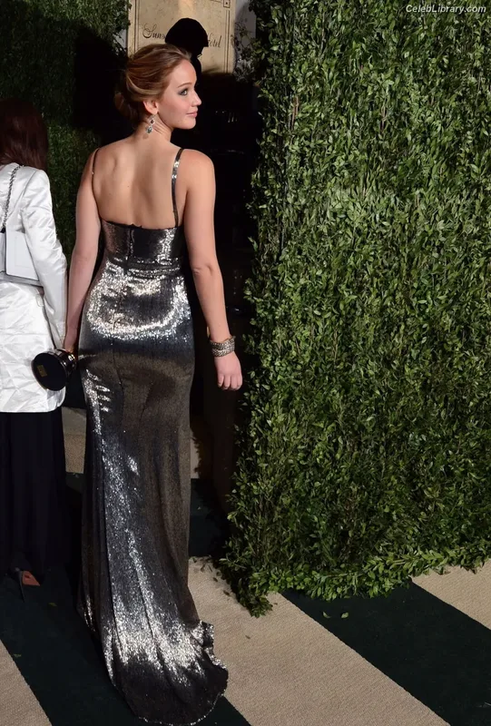 Jennifer Lawrence photo 3 of 1552