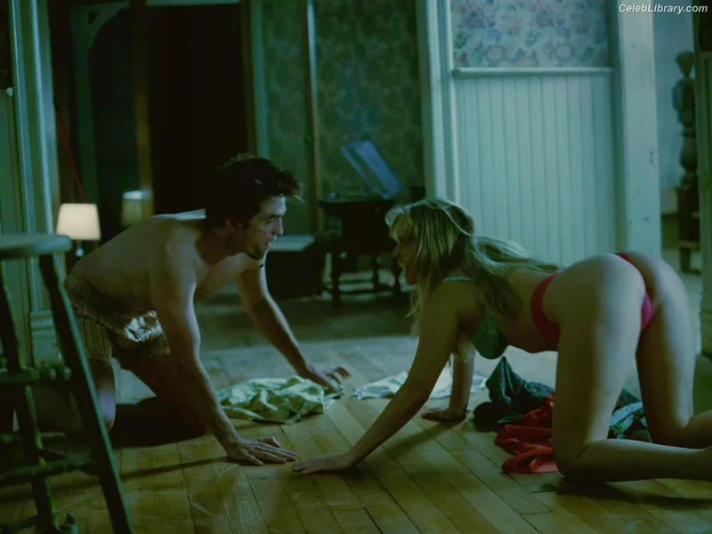 Jennifer Lawrence photo 8 of 1552