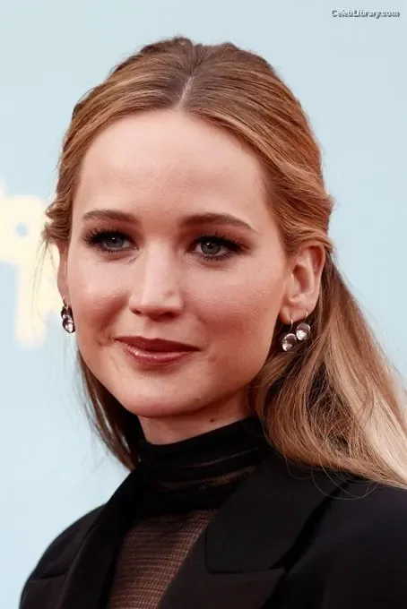 Jennifer Lawrence photo 3 of 1552