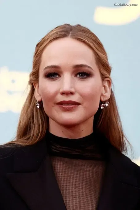 Jennifer Lawrence photo 13 of 1552