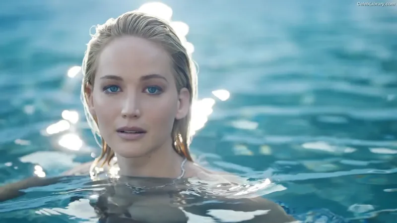 Jennifer Lawrence photo 13 of 1552