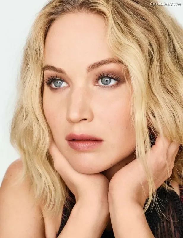 Jennifer Lawrence photo 20 of 1552