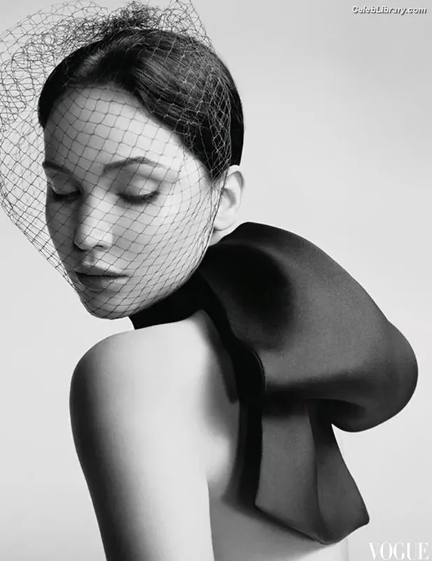 Jennifer Lawrence photo 2 of 1552