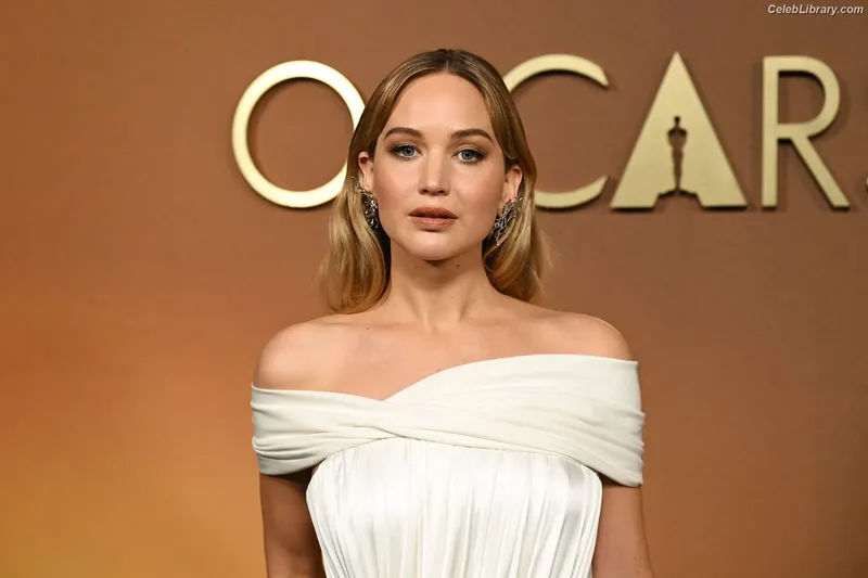 Jennifer Lawrence photo 7 of 1552