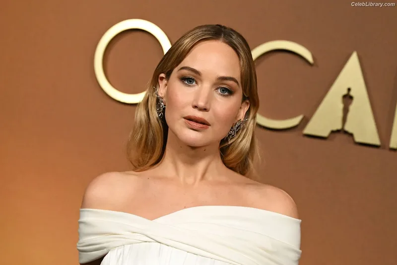 Jennifer Lawrence photo 9 of 1552
