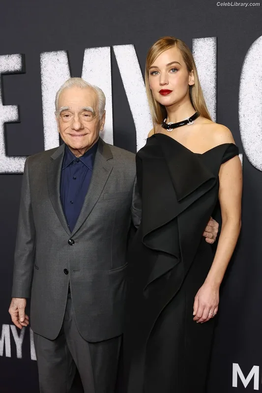 Jennifer Lawrence photo 1 of 1552