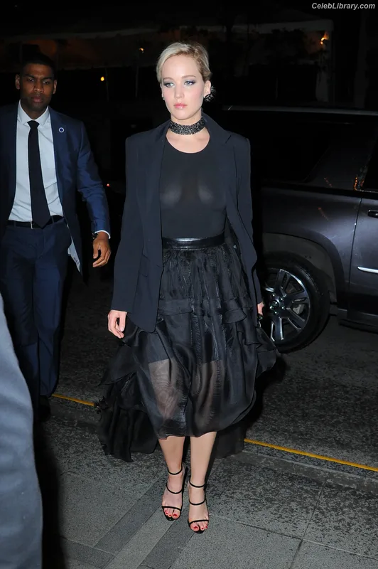 Jennifer Lawrence photo 22 of 1552