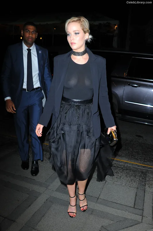 Jennifer Lawrence photo 3 of 1552