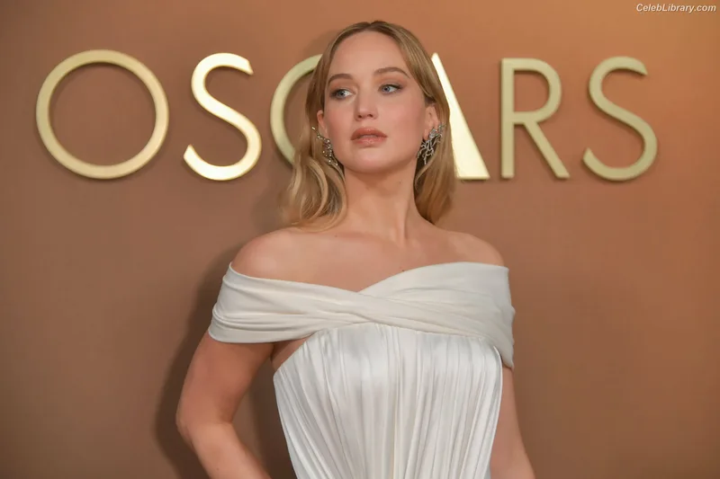 Jennifer Lawrence photo 9 of 1552