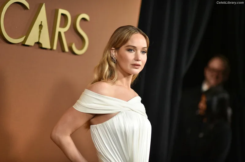 Jennifer Lawrence photo 11 of 1552
