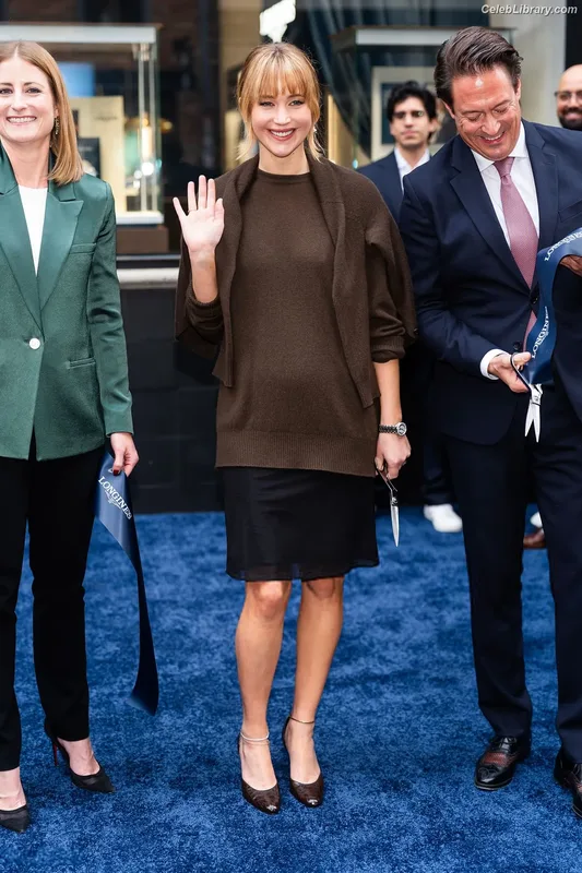 Jennifer Lawrence photo 7 of 1552