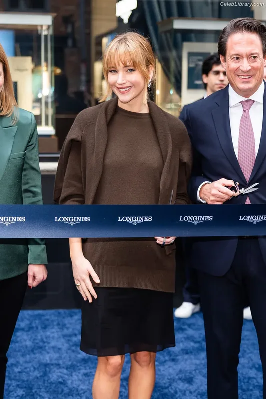 Jennifer Lawrence photo 24 of 1552