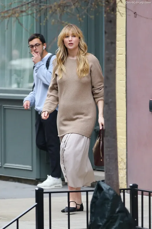 Jennifer Lawrence photo 12 of 1552