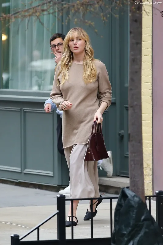 Jennifer Lawrence photo 13 of 1552