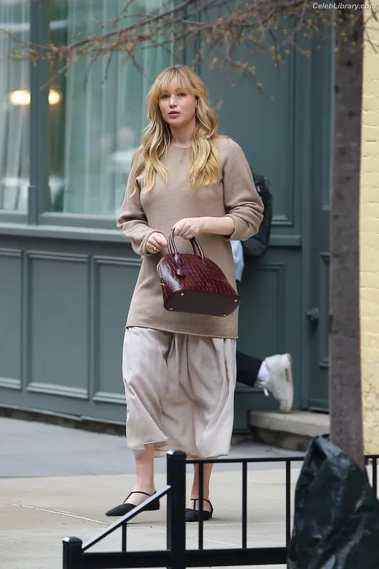 Jennifer Lawrence photo 14 of 1552