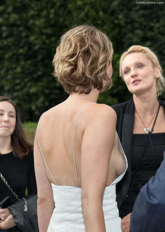 Jennifer Lawrence photo 22 of 1552