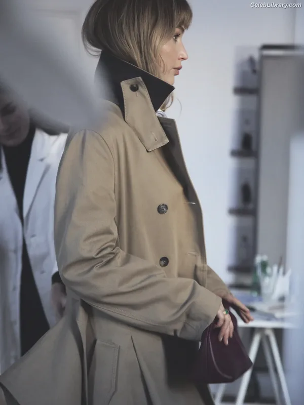 Jennifer Lawrence photo 5 of 1552