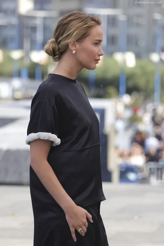 Jennifer Lawrence photo 22 of 1552