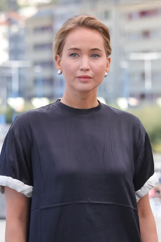 Jennifer Lawrence photo 9 of 1552