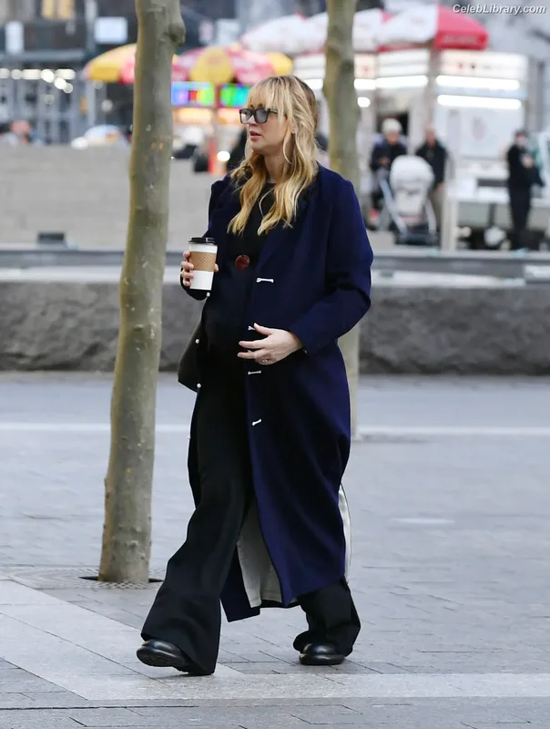 Jennifer Lawrence photo 14 of 1552
