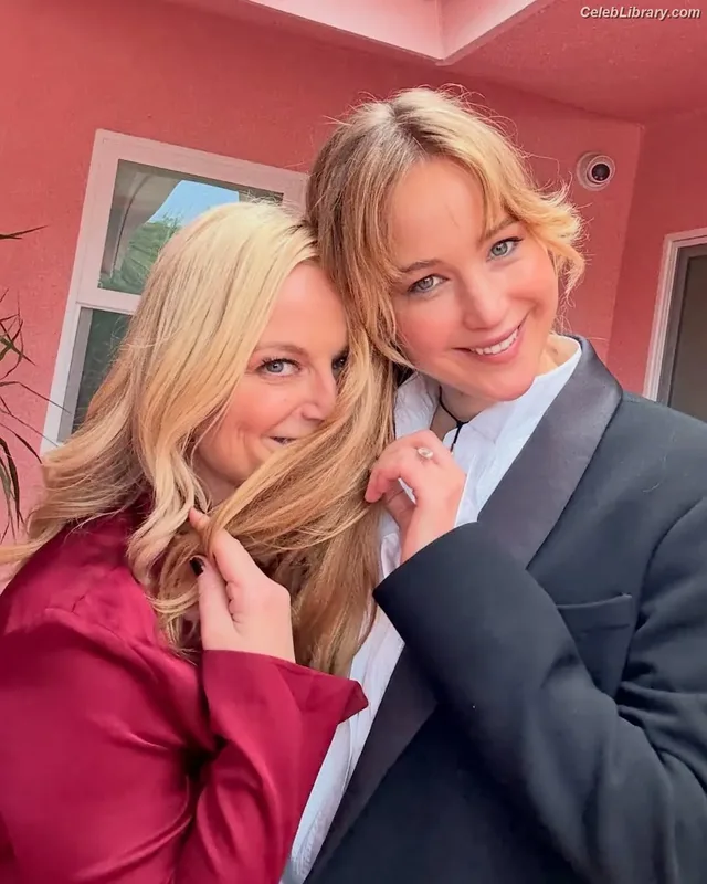 Jennifer Lawrence photo 18 of 1552
